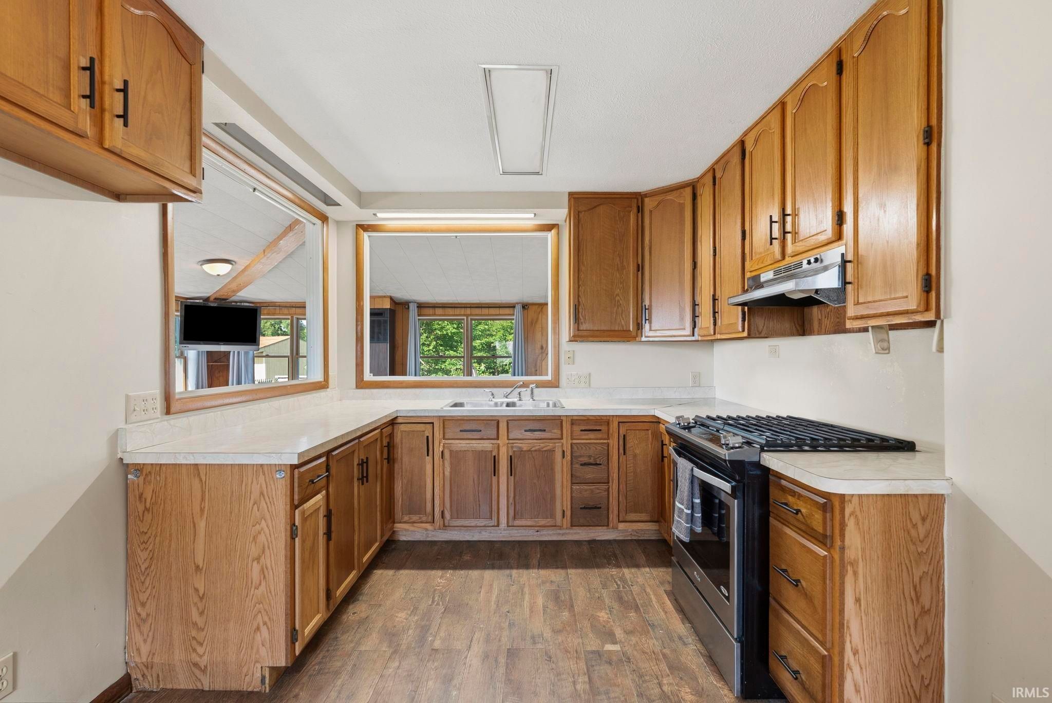 Image of 9796 N Hiawatha Lane